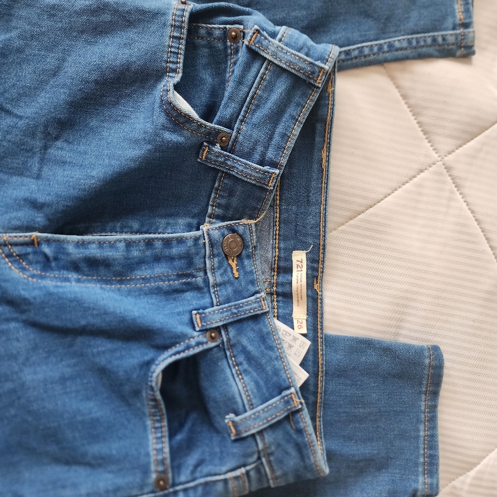 Levi's 721 Vintage High Rise Skinny, US 26, Medium Wash - Picture 7 of 10